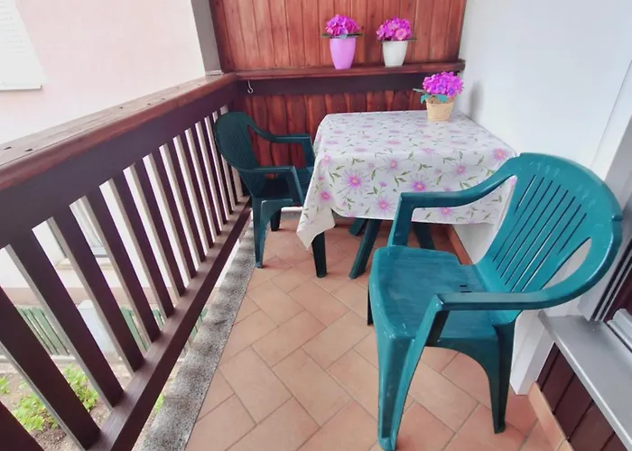 Apartma Ferjan דירה *